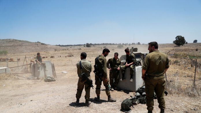 جيش الإحتلال الإسرائيلي يعتقل 3 أشخاص عبروا الحدود من لبنان.موقع أصدقاء سورية.