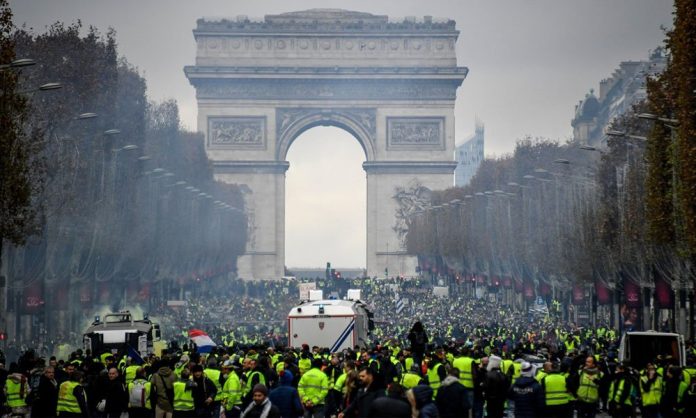 الآلاف,يتظاهرون,باريس,احتجاجا,عنصرية,الشرطة,العنف,الأمني,موقع أصدقاء سورية