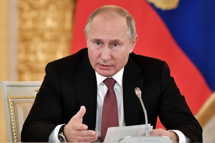 بوتين يكشف عن سبب دفعه لاتخاذ قراره بشأن القرم