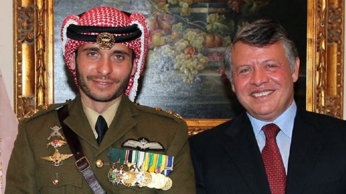 الملك الأردني يكلف عمه الأمير الحسن بمهمة التواصل مع الأمير حمزة بن الحسين.موقع أصدقاء سورية.