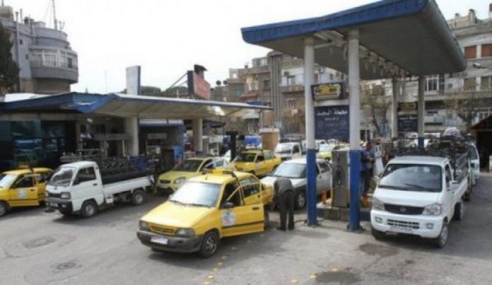 وزارة النفط: تعديل كمية تعبئة مادة البنزين لتصبح 25 ليتراً بدلاً من 20 ليتراً