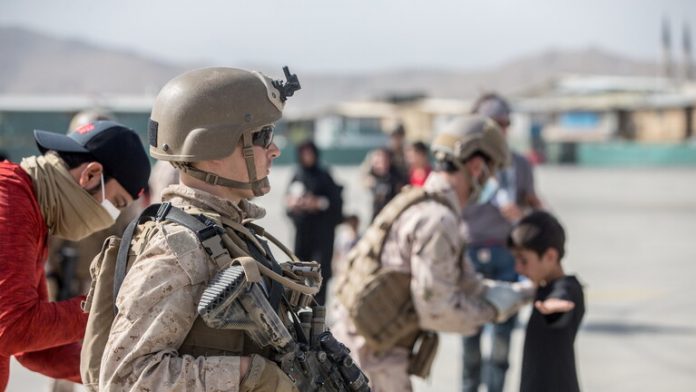البنتاغون: مقتل 12 عسكريا أمريكيا وإصابة 15 آخرين بهجوم مطار كابل وعملية الإجلاء ستستمر.موقع أصدقاء سورية.