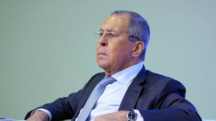 لافروف يتهم الغرب بمحاولة التأثير على الانتخابات في روسيا.موقع أصدقاء سورية.