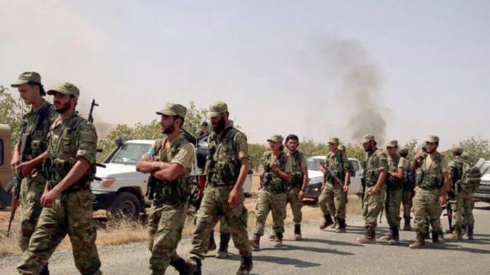 استياء وتمرد في معسكرين تابعين لفصائل سورية معارضة موالية لتركيا في ليبيا.